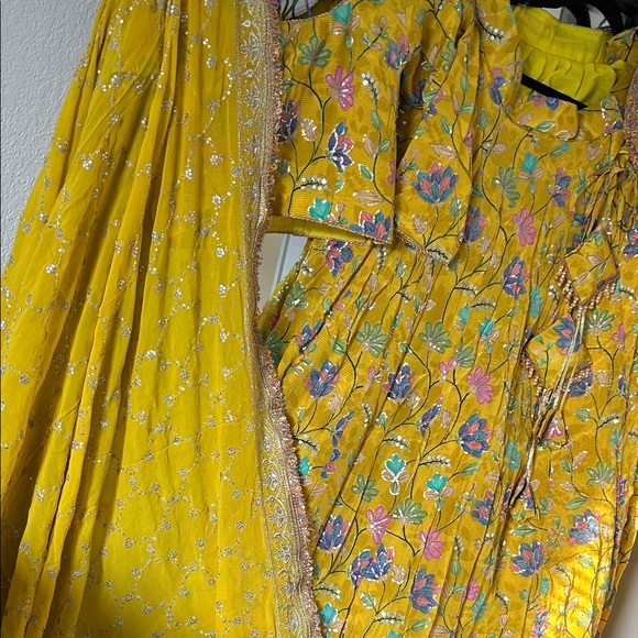 Yellow Floral Lehenga - Picture 5 of 8